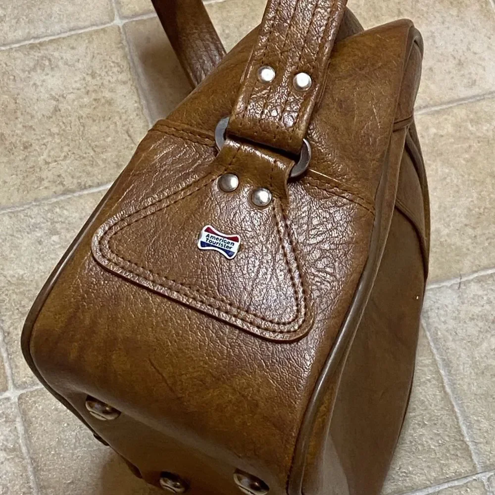 VTG,American Tourister Made In Taiwan Premium Brown Vinyl Duffel Bag